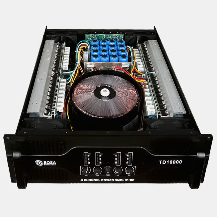 ĐẨY CÔNG SUẤT 4 KÊNH BOSA TD18000